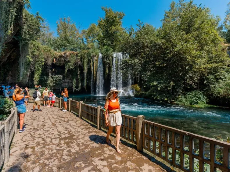 Alanya City Tour with Castle, Cable Car, Boat Trip & Bazaar