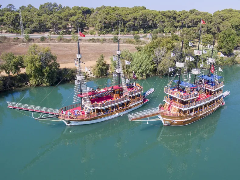 Alanya to Manavgat Boat Trip & Riverside Bazaar