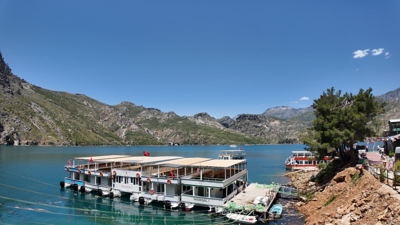 Green Canyon Catamaran Tour