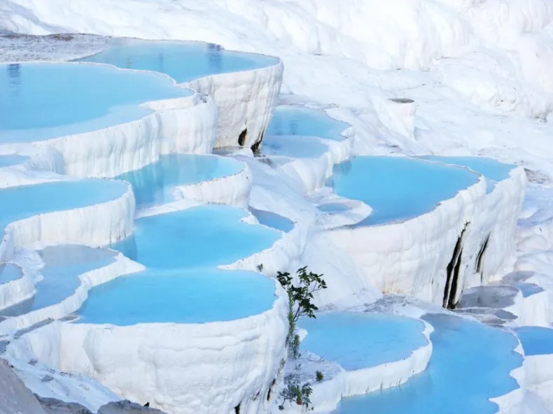 2-Day Pamukkale Tour with Salda Lake & Overnight Thermal Hotel Stay