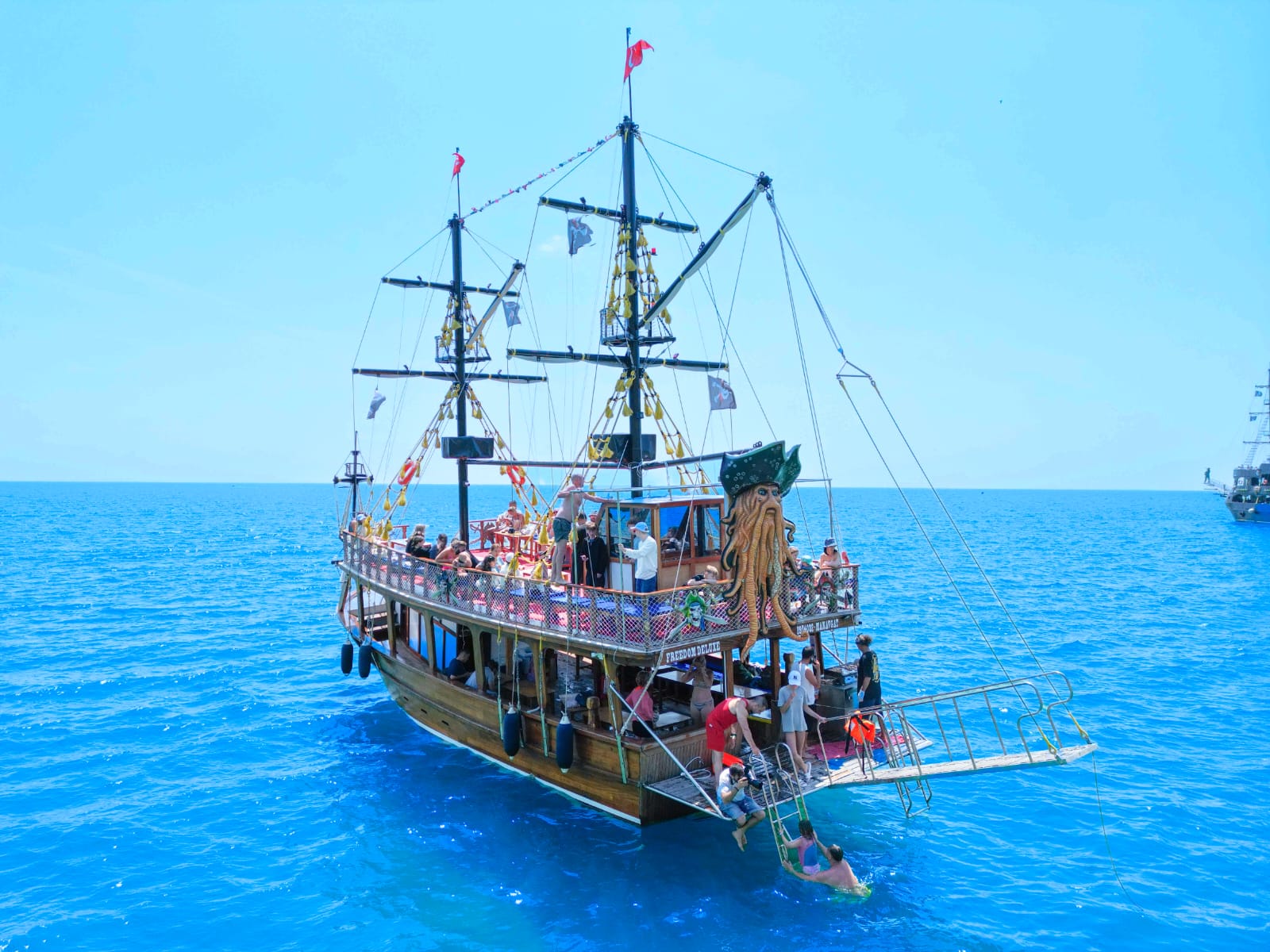 Pirate Boat