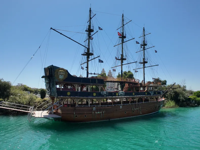 Side Boat Tour: A Full Day on the Turquoise Mediterranean