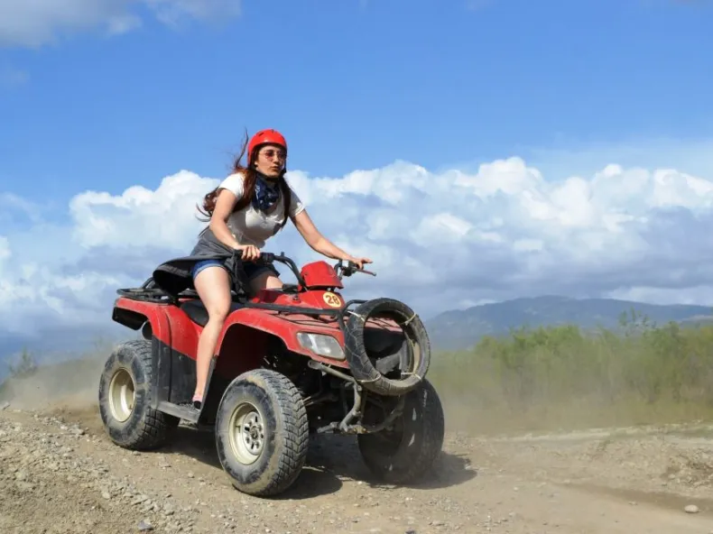 Side: Quad Bike