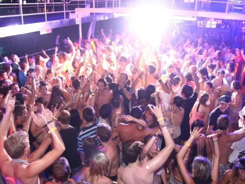 Side Starcraft Disco Yacht Night Party Cruise