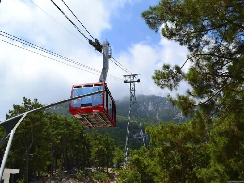 Tahtalı Olympos Cable Car Tour: Summit of Mount Olympos from Kemer